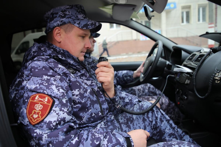 В Мордовии росгвардейцы задержали похитителя «бесплатного» алкоголя