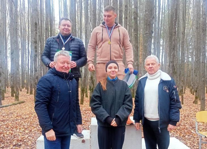 В Темникове сотрудник Росгвардии стал первым в легкоатлетическом кроссе среди мужчин по пересеченной местности