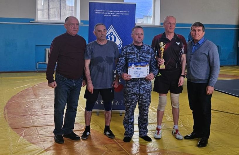 В Мордовии команда ветеранов Росгвардии серебряный призер в турнире по настольному теннису
