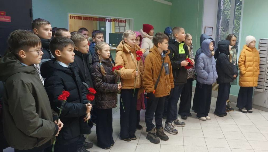 В Мордовии росгвардейцы провели патриотическое мероприятие для школьников