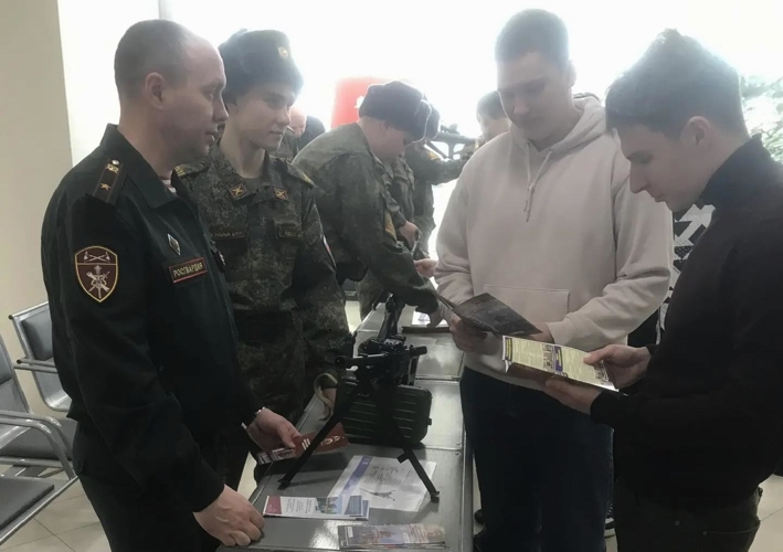 Представители Росгвардии по Республике Мордовия приняли участие в Дне абитуриента