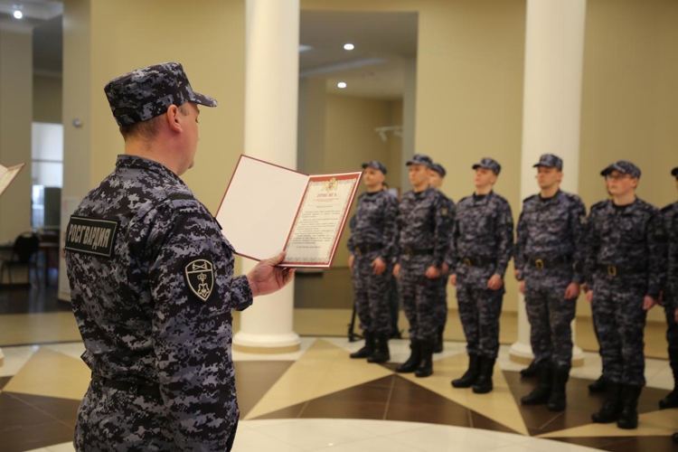 Новое поколение защитников Мордовии: Присяга росгвардейцев в преддверии 10-летия ведомства
