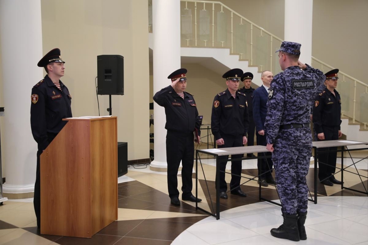 Новое поколение защитников Мордовии: Присяга росгвардейцев в преддверии 10-летия ведомства
