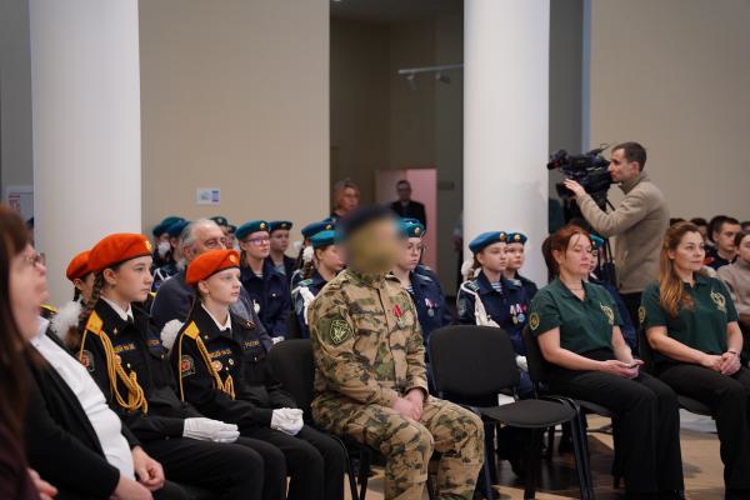  В Мордовии офицер Росгвардии принял участие в открытии патриотических выставок в Краеведческом музее 