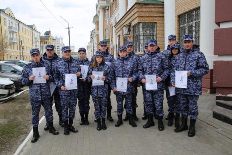 В Мордовии росгвардейцы написали «Диктант Победы»
