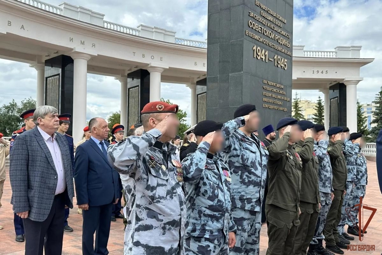 Сотрудники Управления Росгвардии по Республике Мордовия - на церемонии, посвященной Дню памяти и скорби