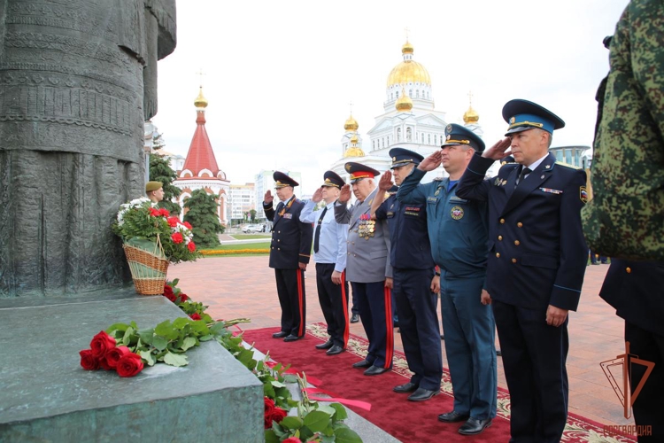 Сотрудники Управления Росгвардии по Республике Мордовия - на церемонии, посвященной Дню памяти и скорби