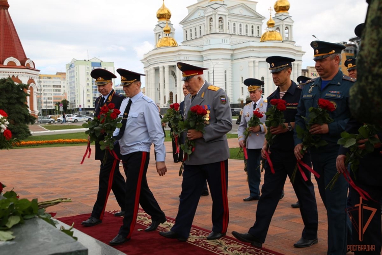 Сотрудники Управления Росгвардии по Республике Мордовия - на церемонии, посвященной Дню памяти и скорби