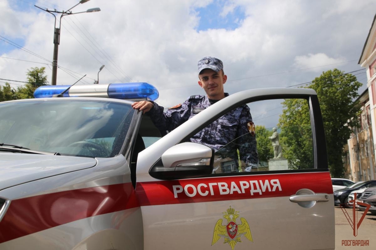 В Саранске росгвардейцы задержали мужчину, нарушившего правопорядок из-за неразделённой любви