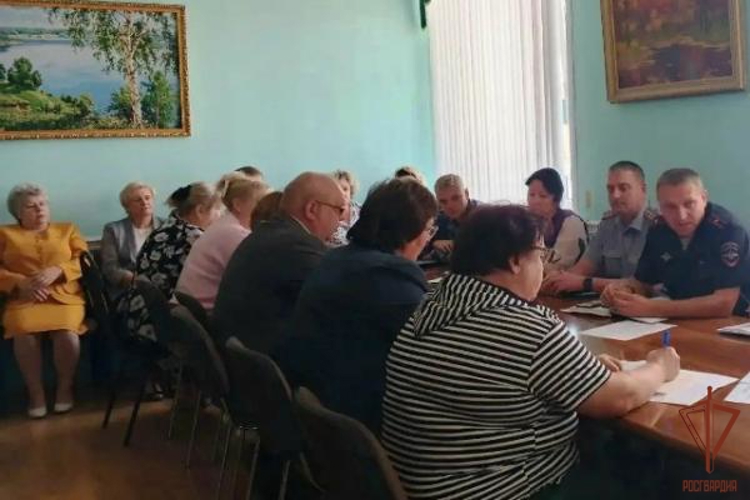 В Теньгушевском районе представитель Росгвардии приня участие в заседании антитеррористической комиссии
