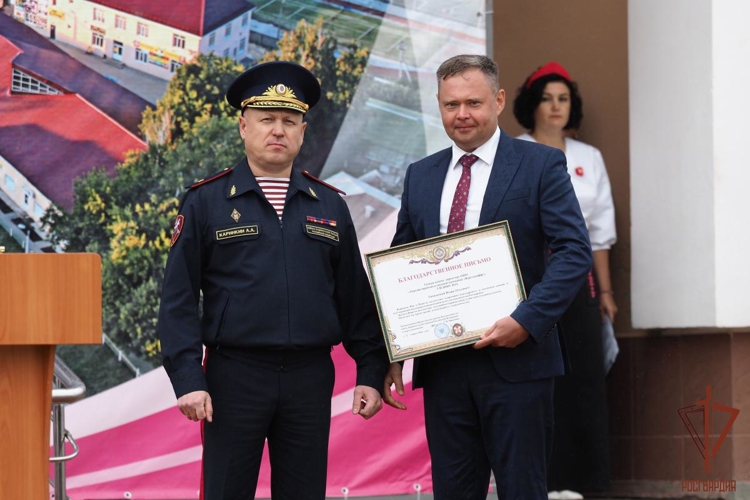 Начальник Управления Росгвардии по Республике Мордовия генерал-майор полиции Андрей Каринкин принял участие в праздновании Дня города  Краснослободска