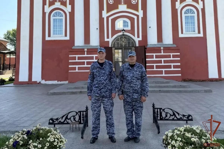 Росгвардейцы обеспечили общественную безопасность во время проведения масштабного праздника в Темникове