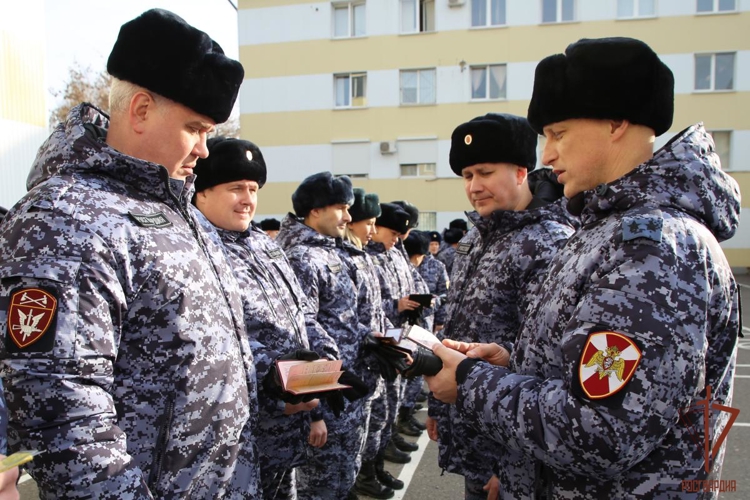 В Мордовии начальник управления Росгвардии проверил готовность личного состава к зимнему периоду несения службы