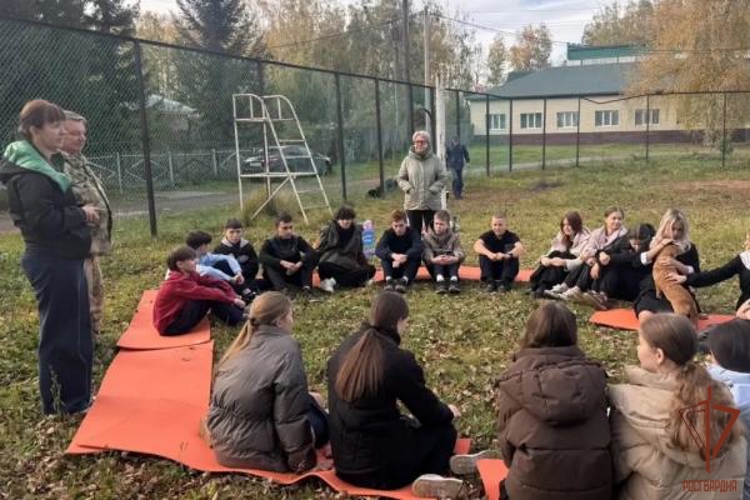 В Мордовии ветеран ОМОН «Аркуда» Росгвардии принял участие в практическом занятии проекта «Школа настоящих» 