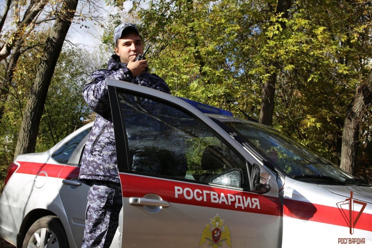 В Саранске росгвардейцы пресекли уличную драку